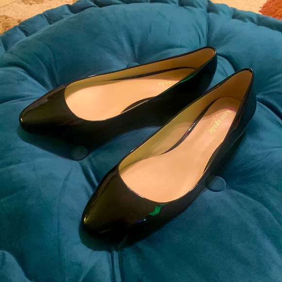 Kate Spade Patent Leather Flats- 7 - Picture 1 of 4
